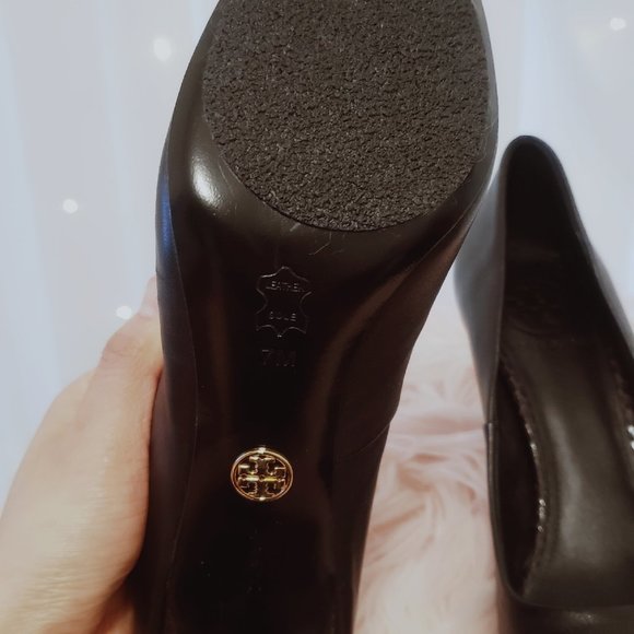Authentic Brand New Leather Tory Burch black heels - Picture 4 of 6